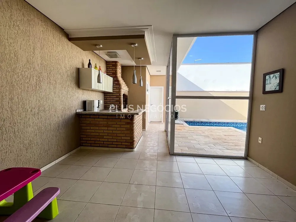 Casa, 3 quartos, 267 m² - Foto 3