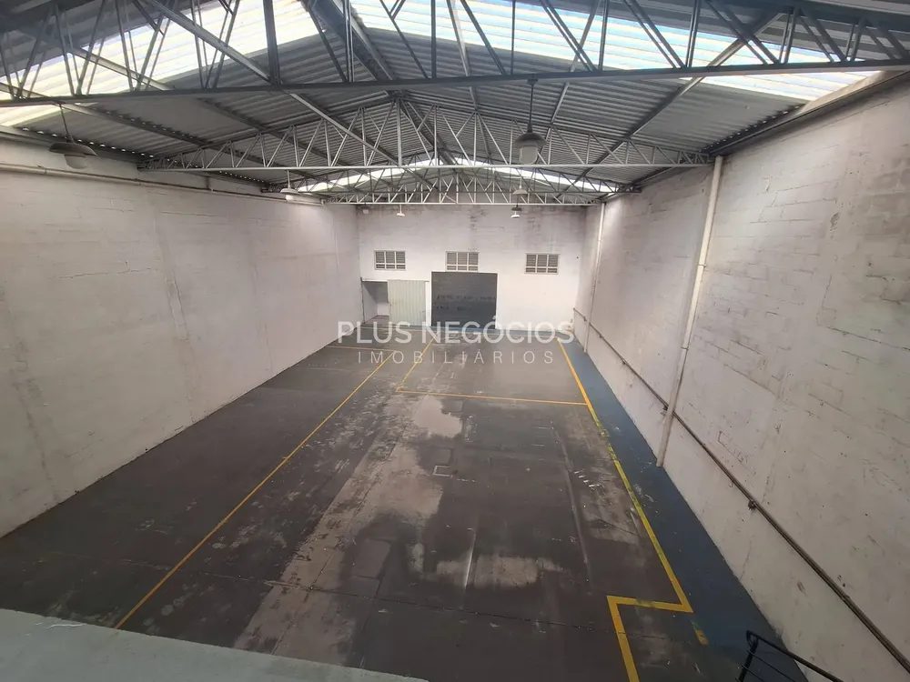 Depósito-Galpão, 212 m² - Foto 1