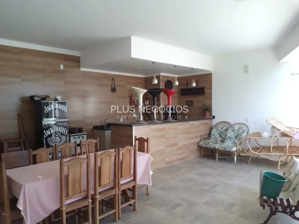 Casa, 3 quartos, 300 m² - Foto 2