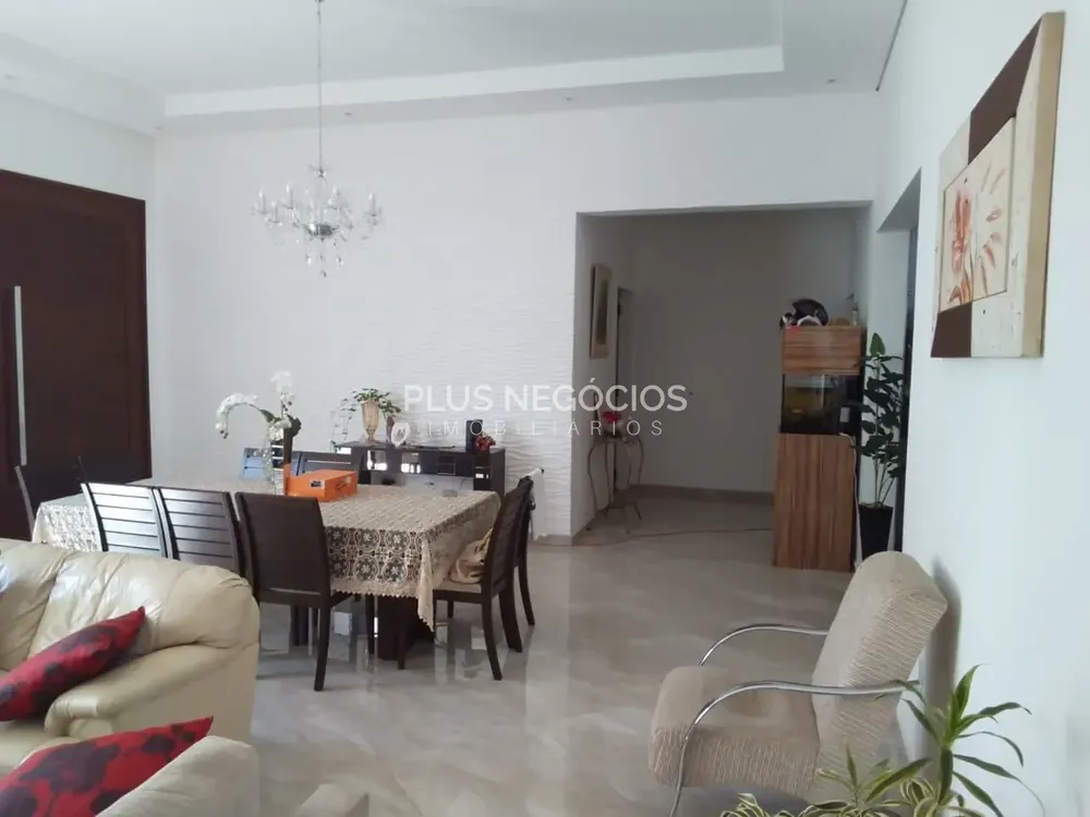 Casa, 3 quartos, 300 m² - Foto 8