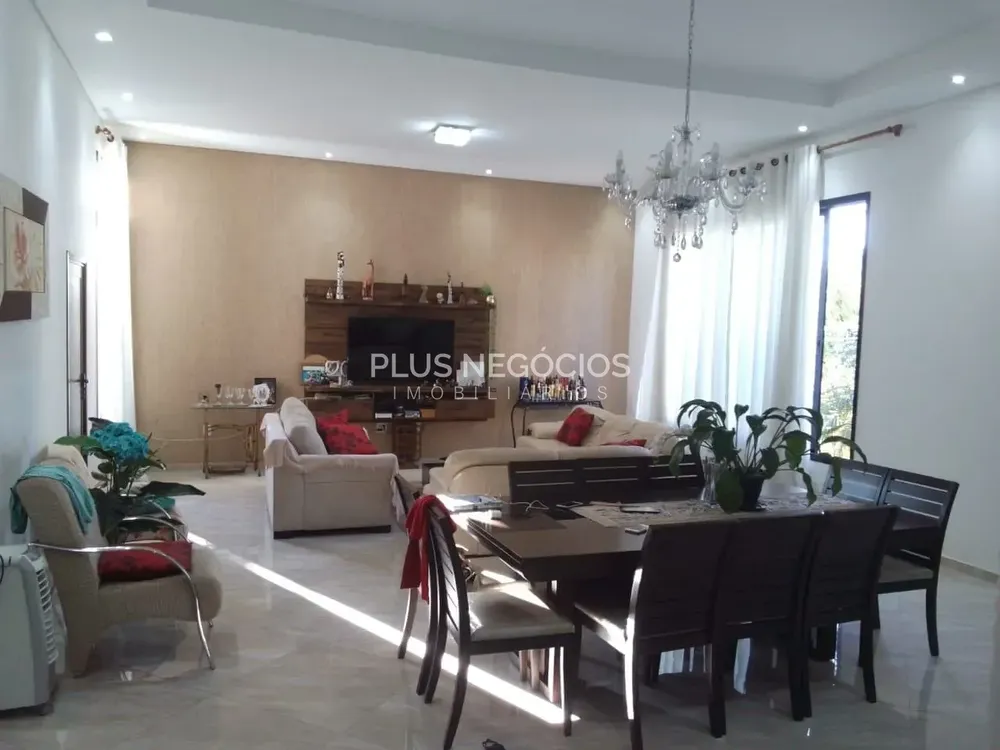 Casa, 3 quartos, 300 m² - Foto 1
