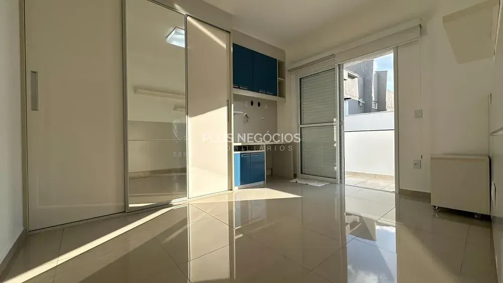 Casa, 4 quartos, 340 m² - Foto 1