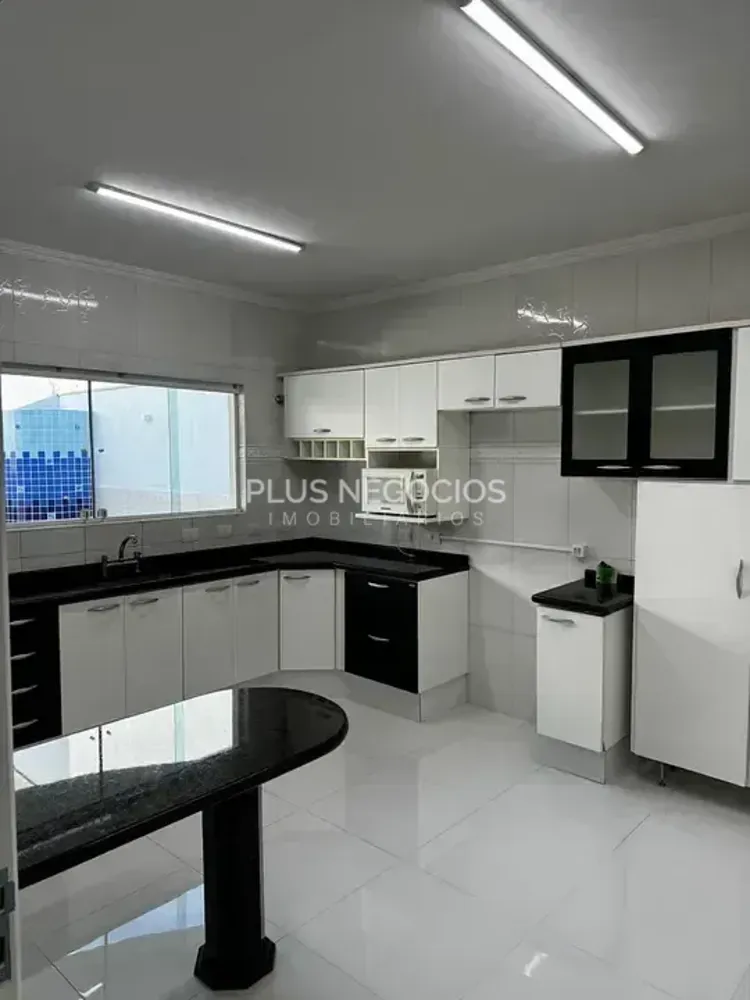 Casa, 3 quartos, 290 m² - Foto 5