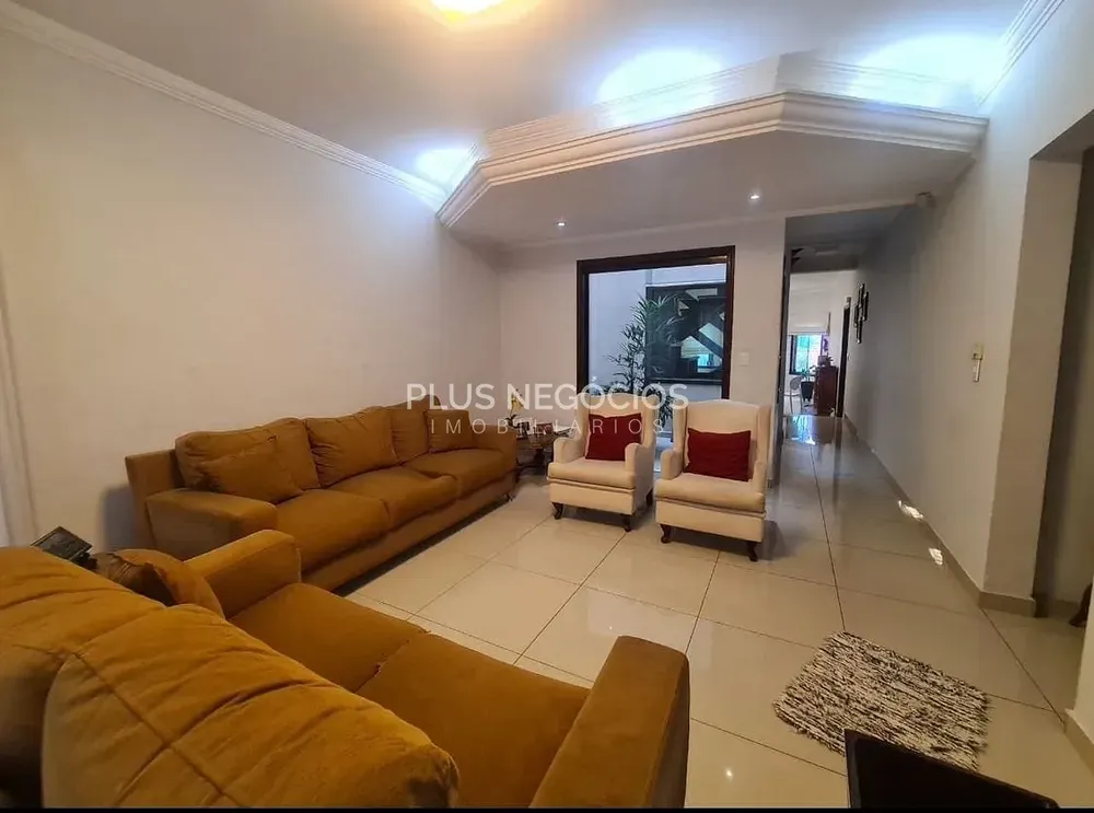 Casa, 3 quartos, 254 m² - Foto 1