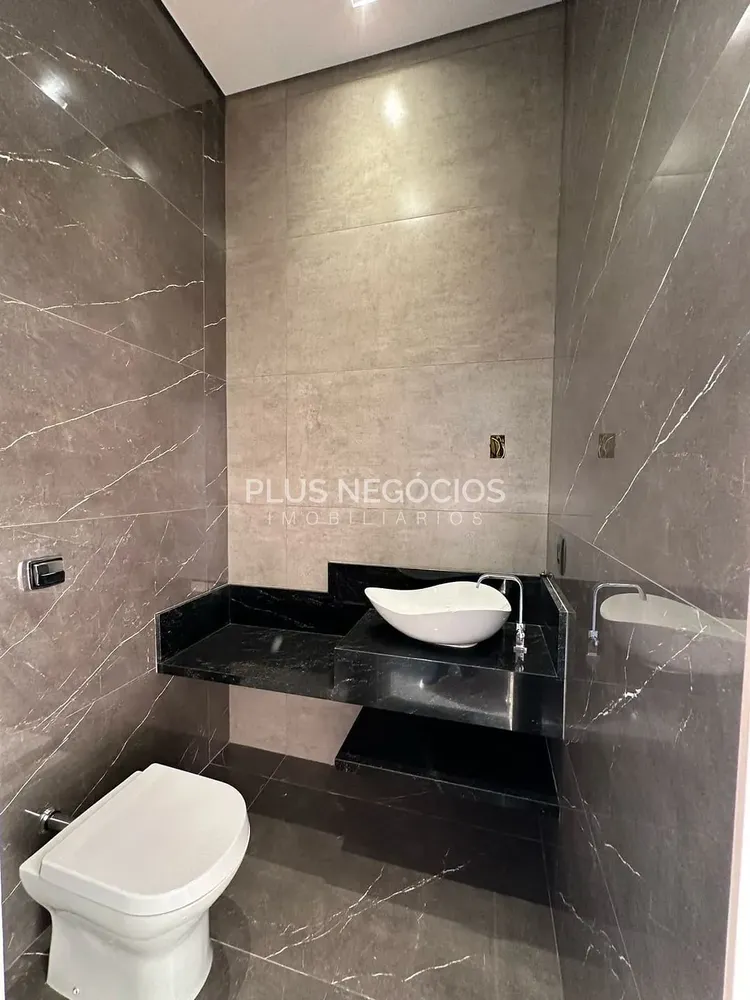 Casa, 3 quartos, 248 m² - Foto 2