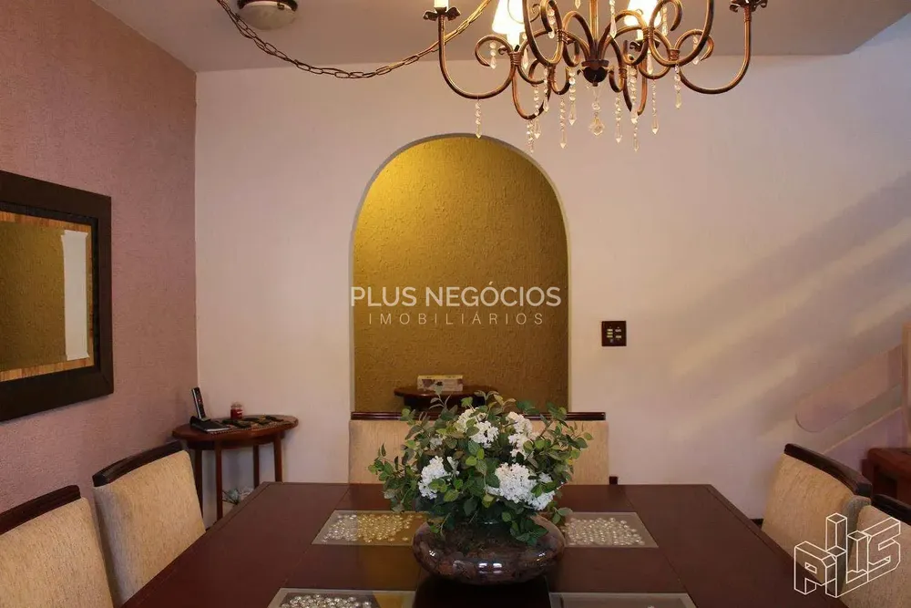 Casa, 4 quartos, 250 m² - Foto 2