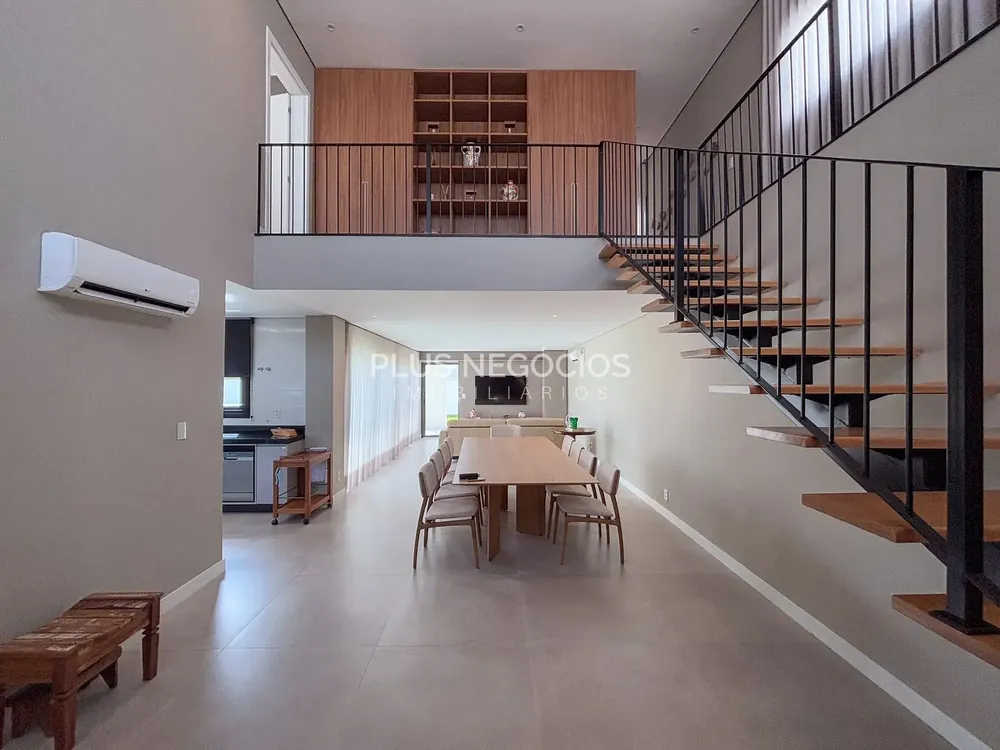 Casa, 3 quartos, 265 m² - Foto 2