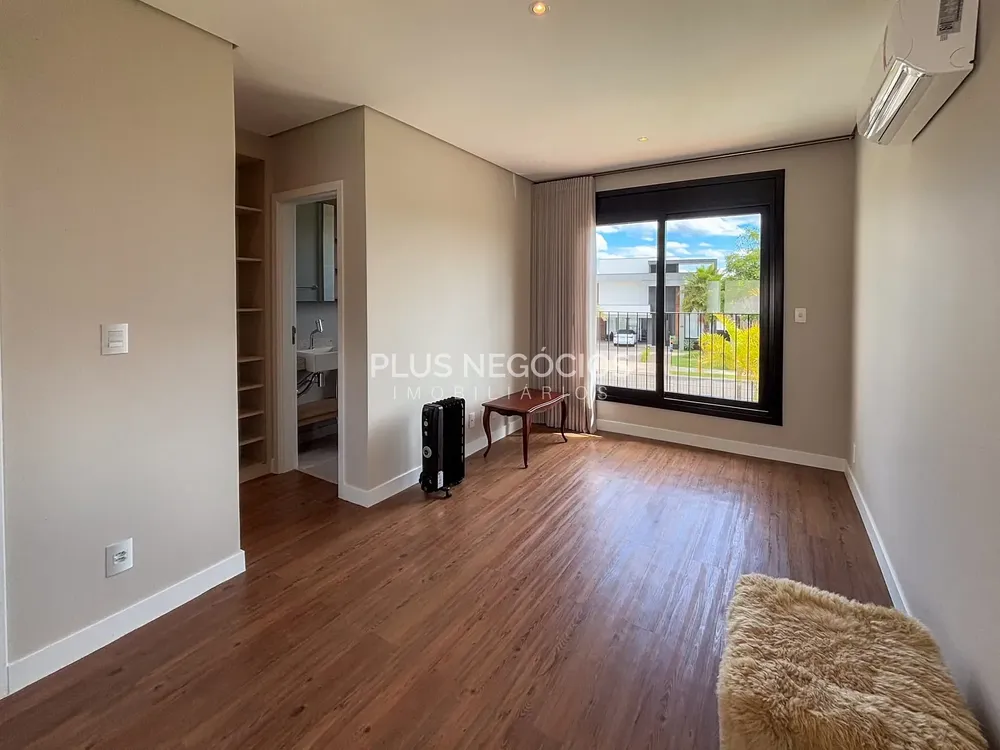 Casa, 3 quartos, 265 m² - Foto 8
