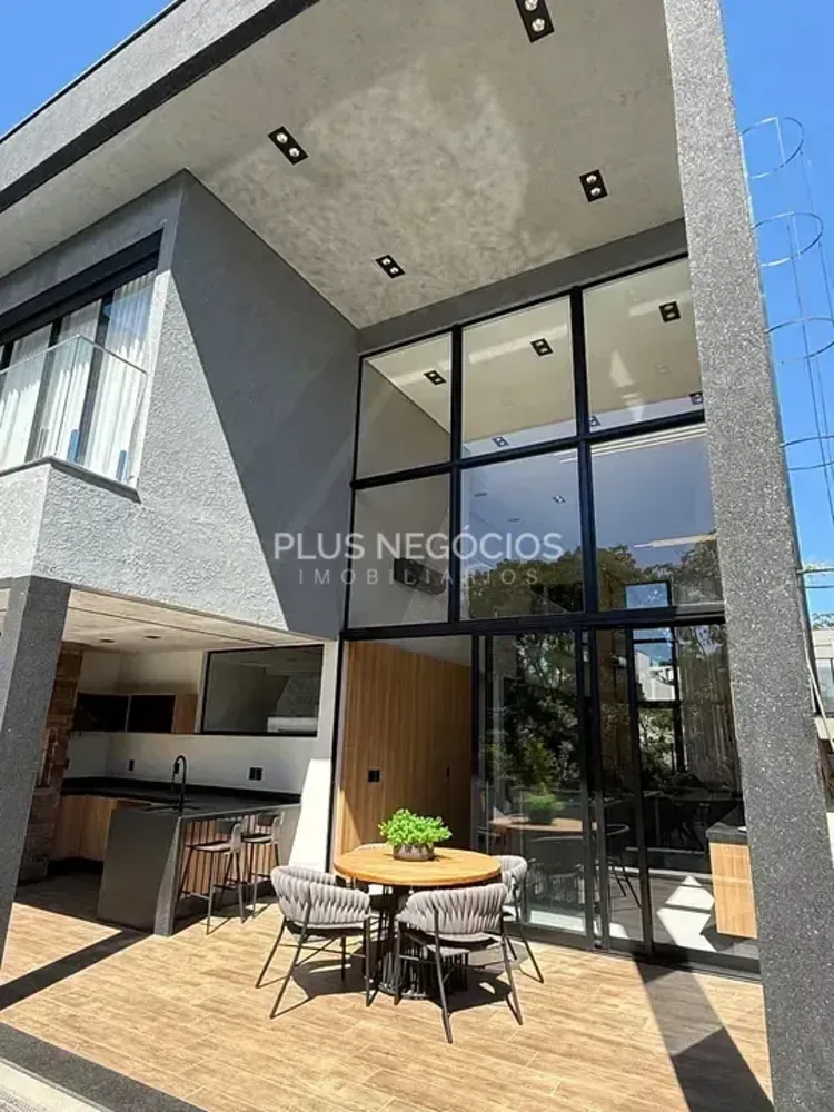 Casa, 4 quartos, 329 m² - Foto 2