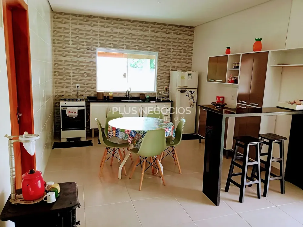 Chácara, 3 quartos, 1000 m² - Foto 1