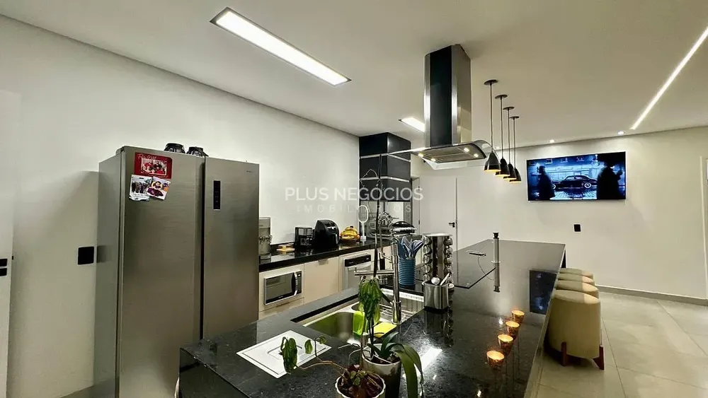 Casa, 3 quartos, 280 m² - Foto 11