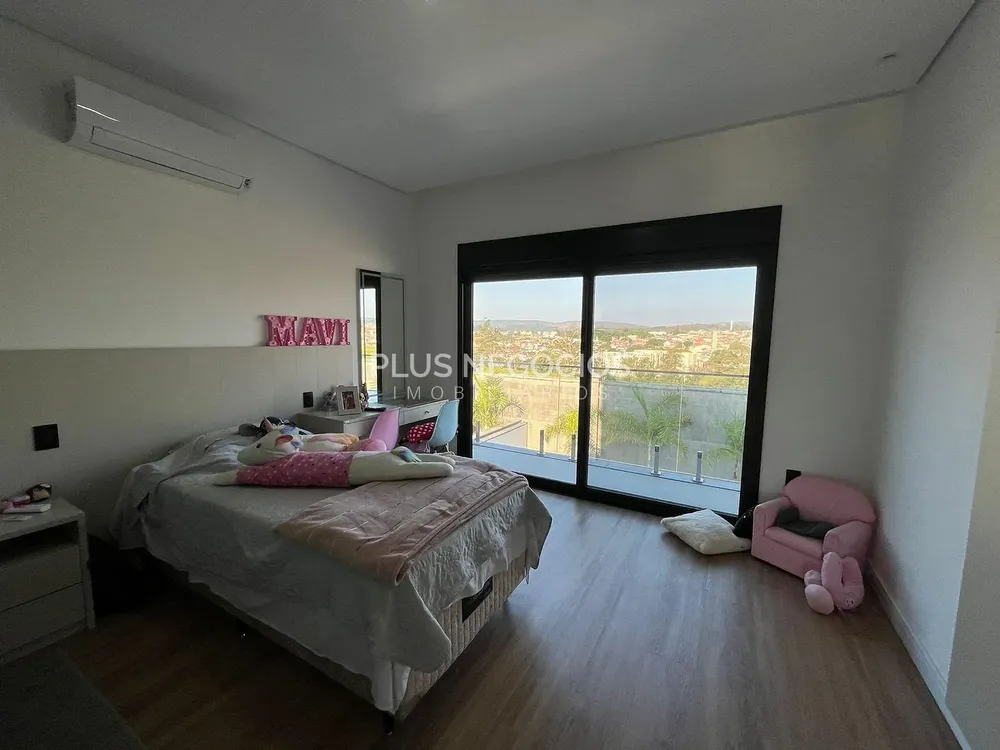 Casa, 3 quartos, 326 m² - Foto 1