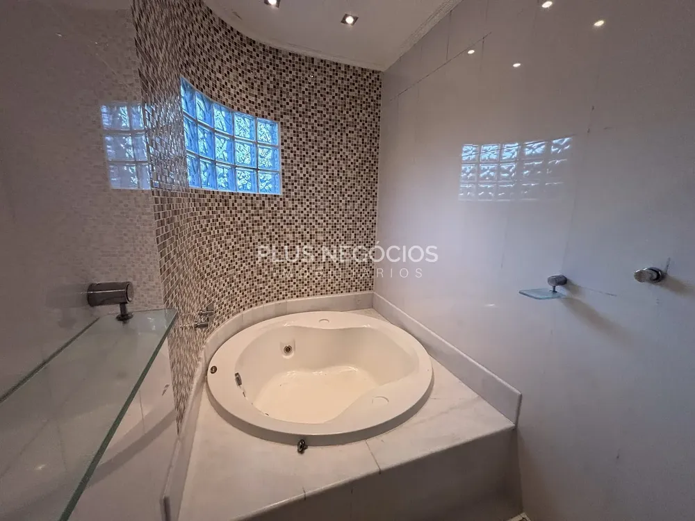 Casa, 4 quartos, 329 m² - Foto 4