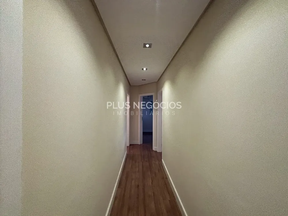 Casa, 4 quartos, 329 m² - Foto 1