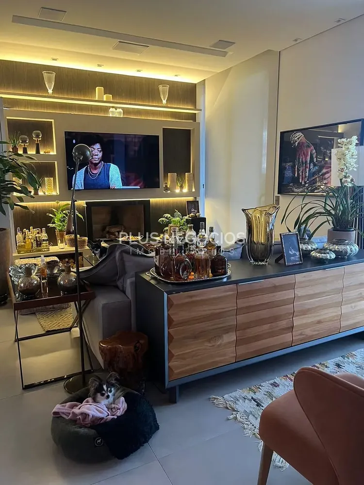 Casa, 4 quartos, 311 m² - Foto 1