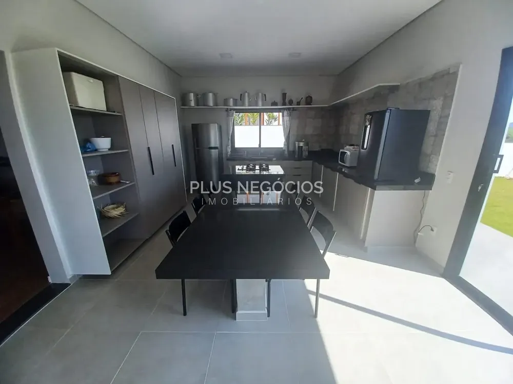 Casa, 3 quartos, 10 m² - Foto 2