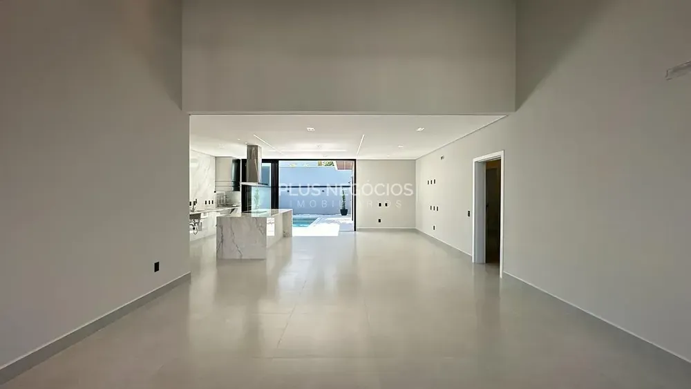 Casa, 4 quartos, 243 m² - Foto 3