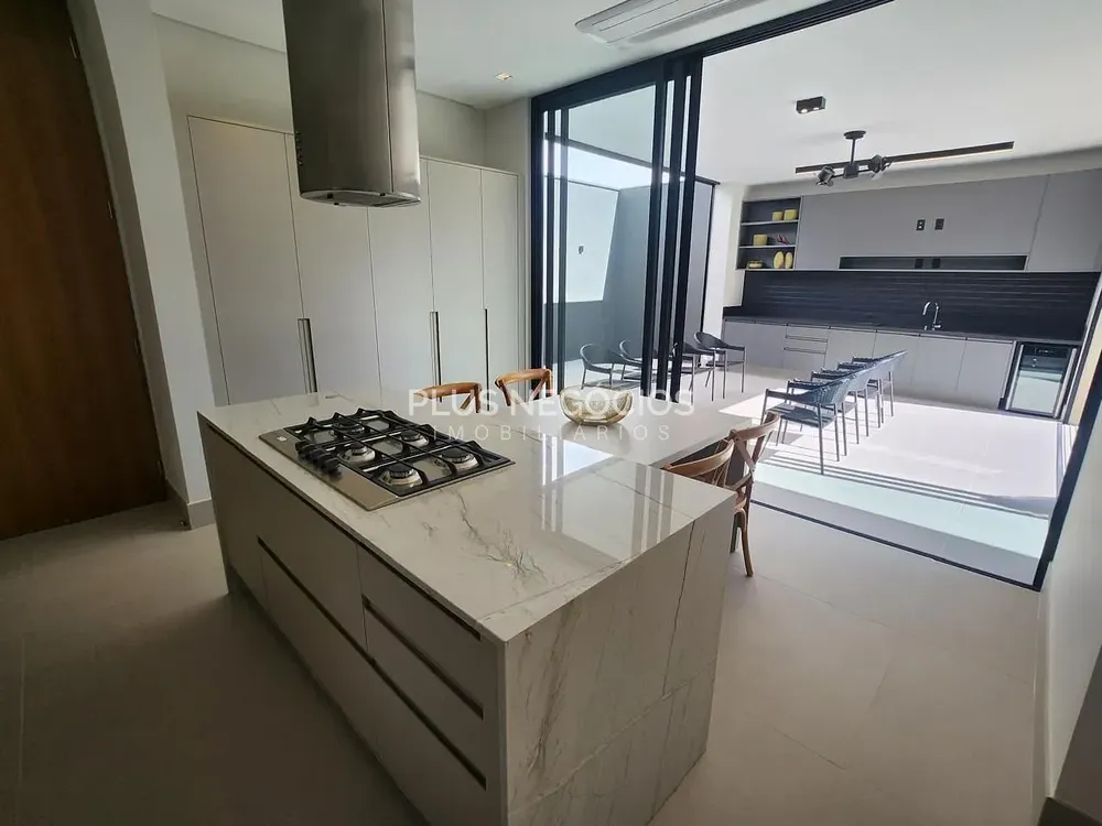 Casa, 3 quartos, 390 m² - Foto 4
