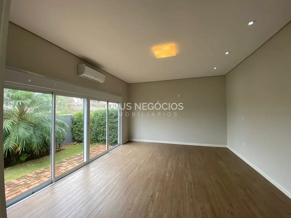 Casa, 4 quartos, 611 m² - Foto 1