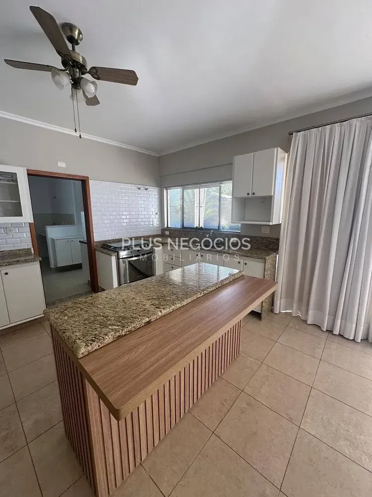 Casa, 3 quartos, 330 m² - Foto 4