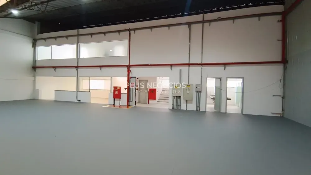 Depósito-Galpão, 1300 m² - Foto 1
