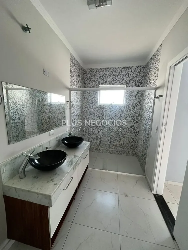 Casa, 3 quartos, 212 m² - Foto 10