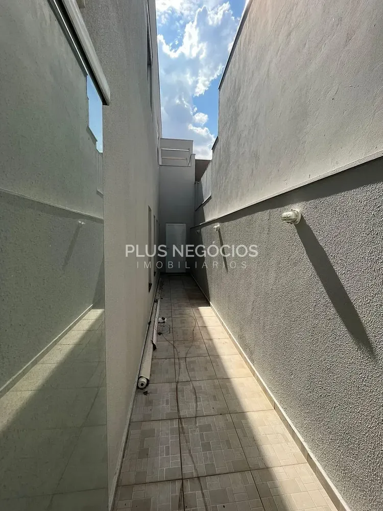 Casa, 3 quartos, 212 m² - Foto 2