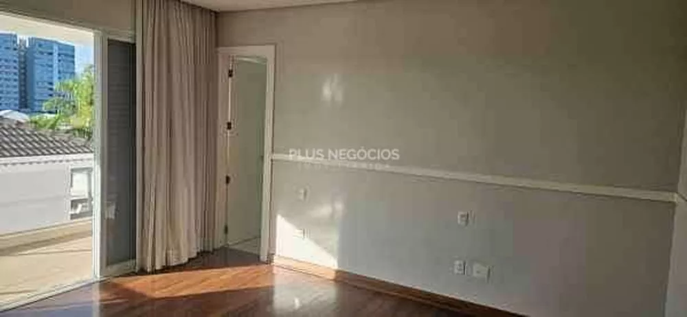 Sobrado para alugar com 5 quartos, 1000m² - Foto 2