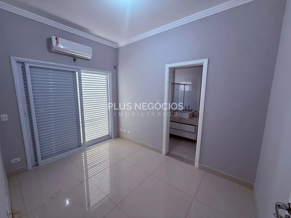 Casa, 3 quartos, 224 m² - Foto 4
