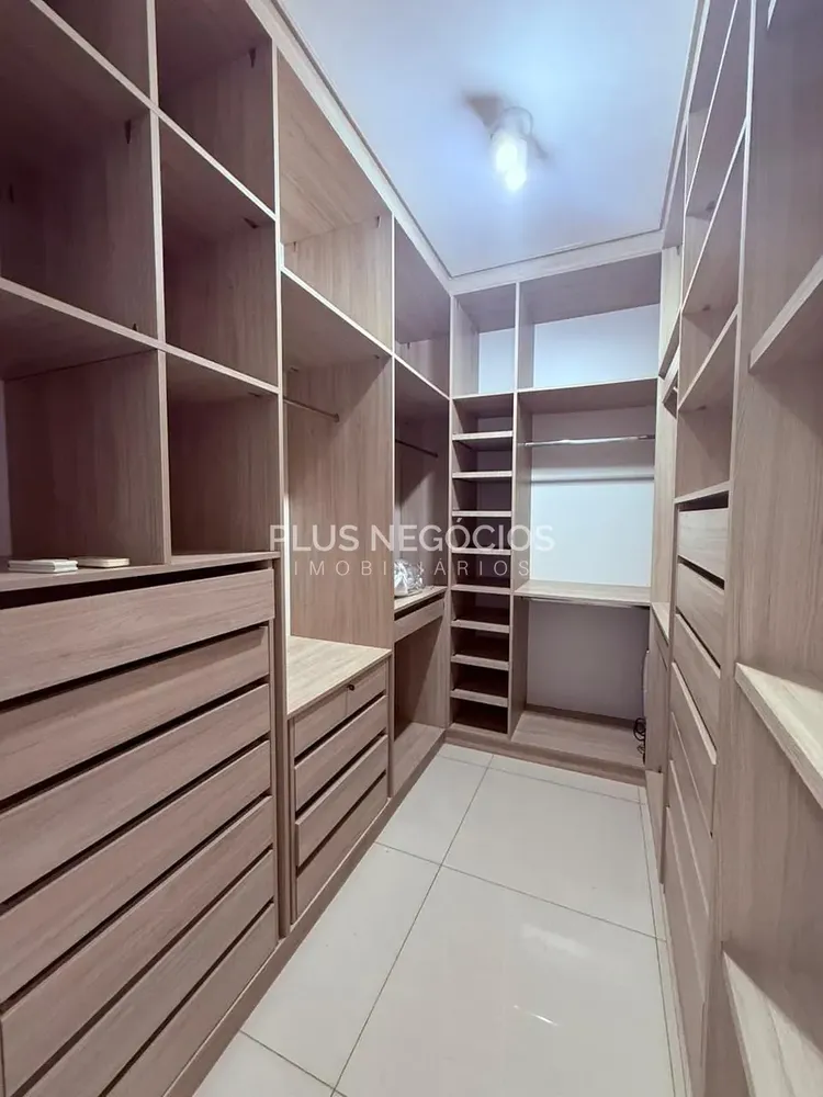 Casa, 3 quartos, 224 m² - Foto 11