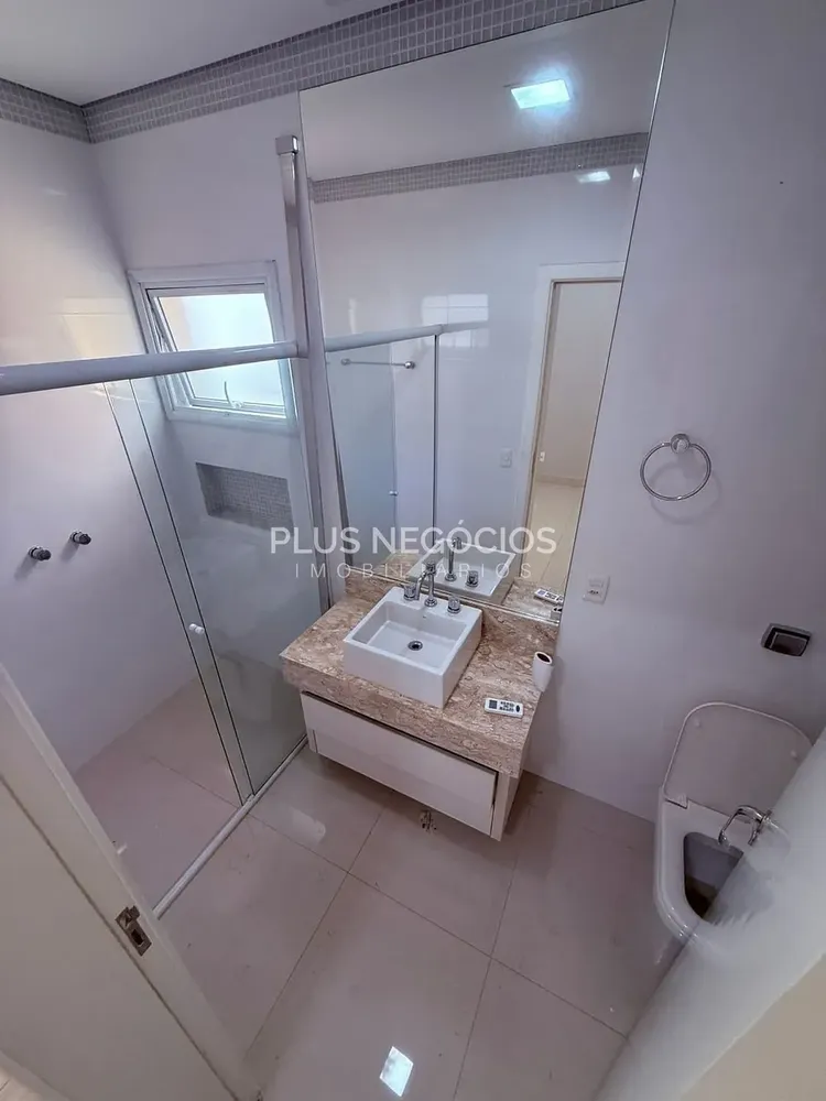 Casa, 3 quartos, 224 m² - Foto 1