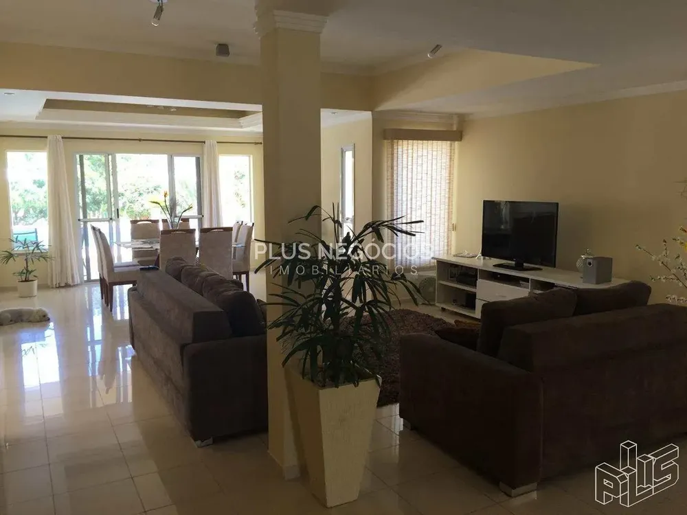 Casa, 4 quartos, 350 m² - Foto 1