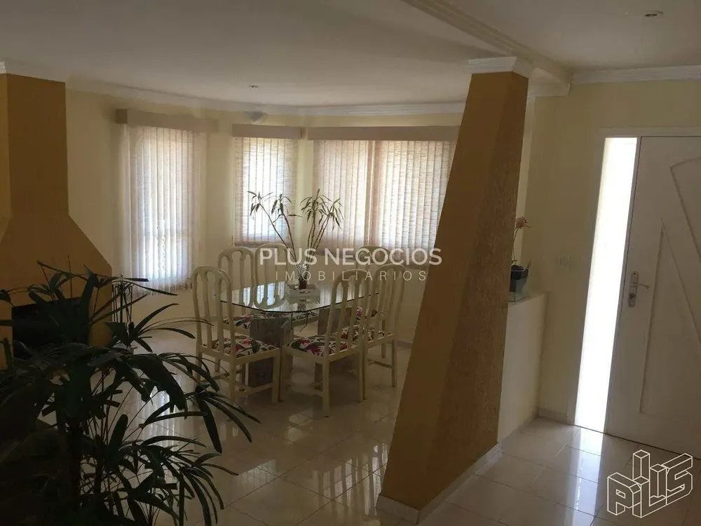 Casa, 4 quartos, 350 m² - Foto 2