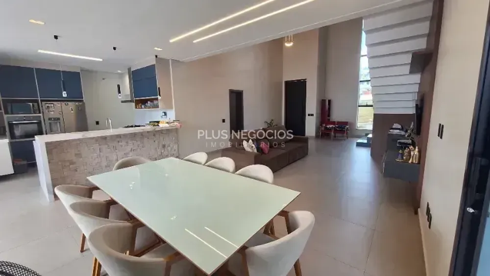 Casa, 3 quartos, 303 m² - Foto 3