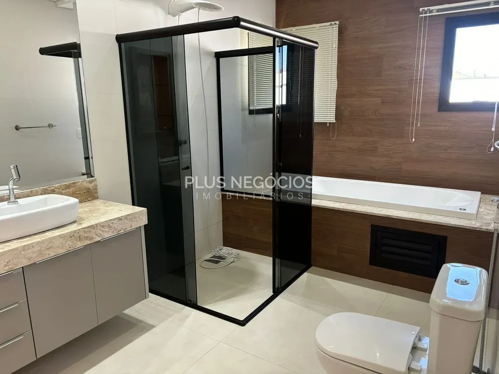 Casa, 3 quartos, 319 m² - Foto 2