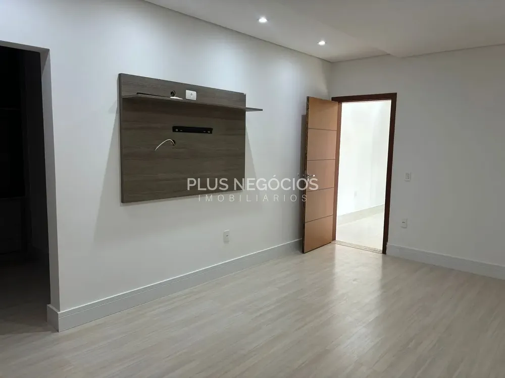 Casa, 3 quartos, 319 m² - Foto 4