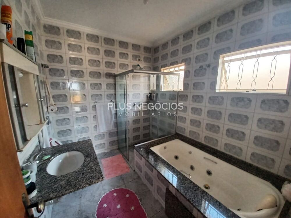 Sobrado, 4 quartos, 275 m² - Foto 2