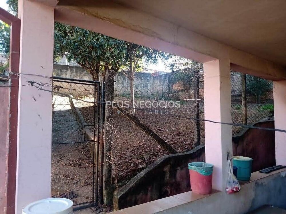 Casa à venda com 4 quartos, 342m² - Foto 4