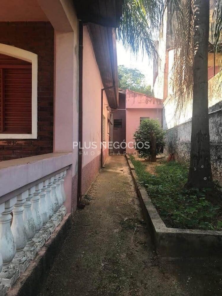 Casa à venda com 4 quartos, 342m² - Foto 1