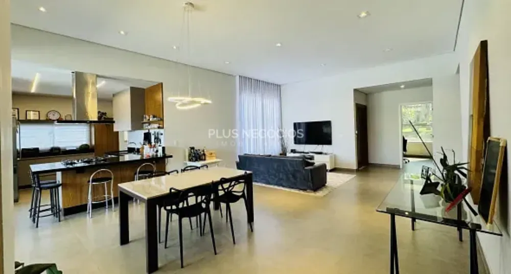 Casa, 4 quartos, 270 m² - Foto 2
