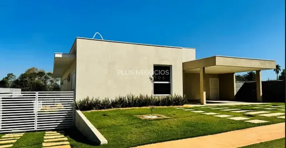 Casa, 4 quartos, 270 m² - Foto 1
