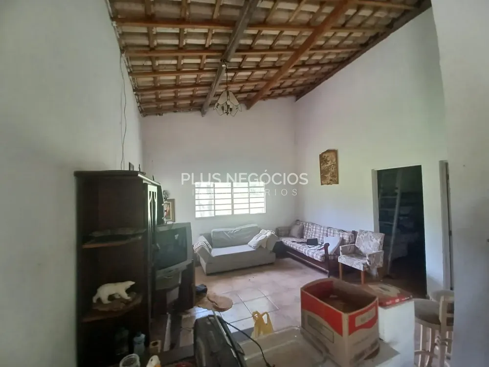 Chácara, 4 quartos, 350 m² - Foto 2