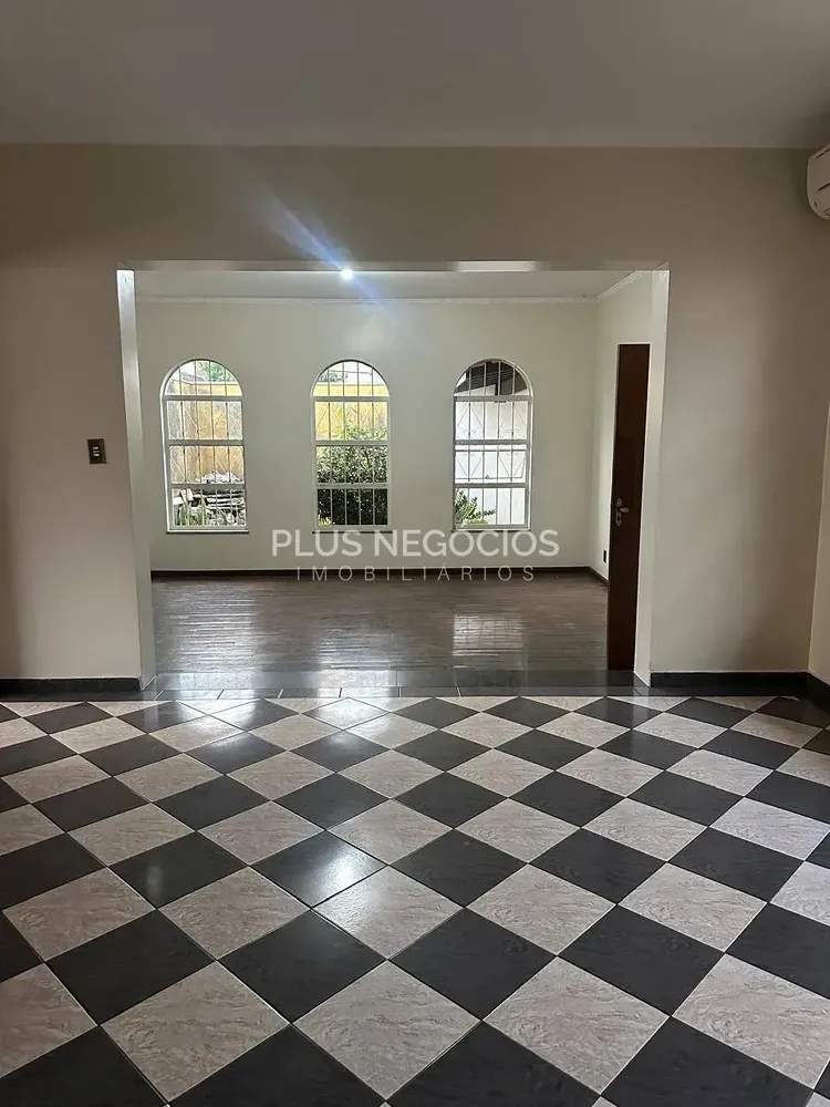 Casa, 3 quartos, 197 m² - Foto 1
