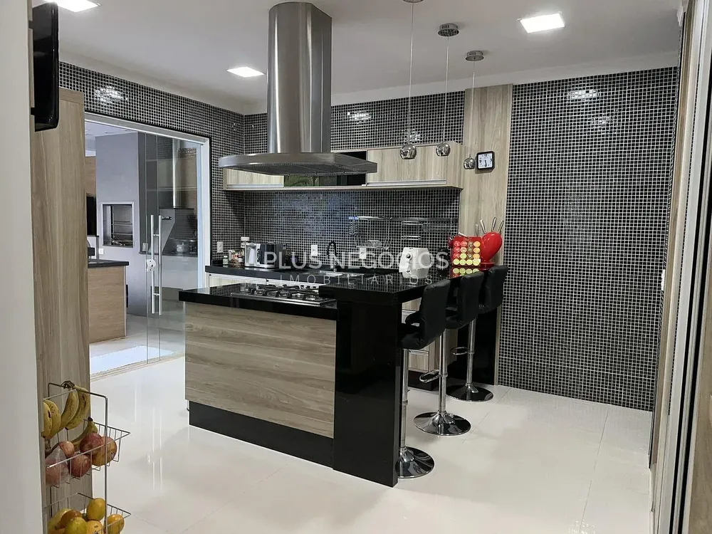 Casa, 3 quartos, 324 m² - Foto 6