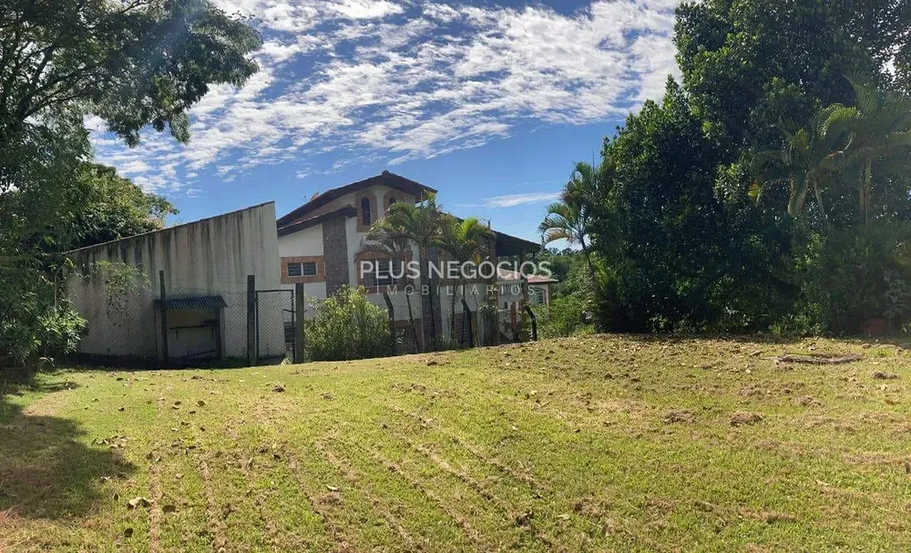 Chácara, 4 quartos, 3000 m² - Foto 1