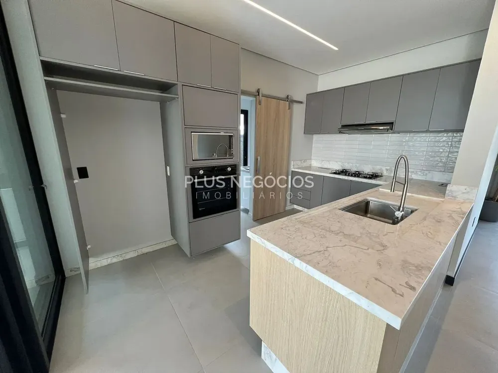 Casa, 3 quartos, 250 m² - Foto 4