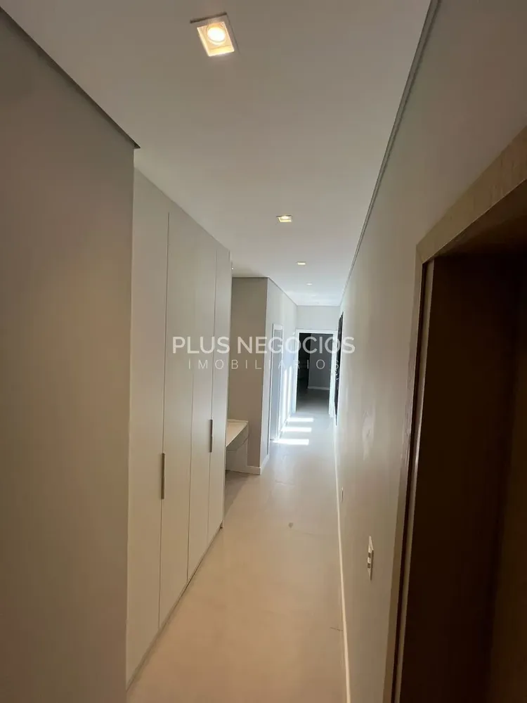 Casa, 3 quartos, 250 m² - Foto 1