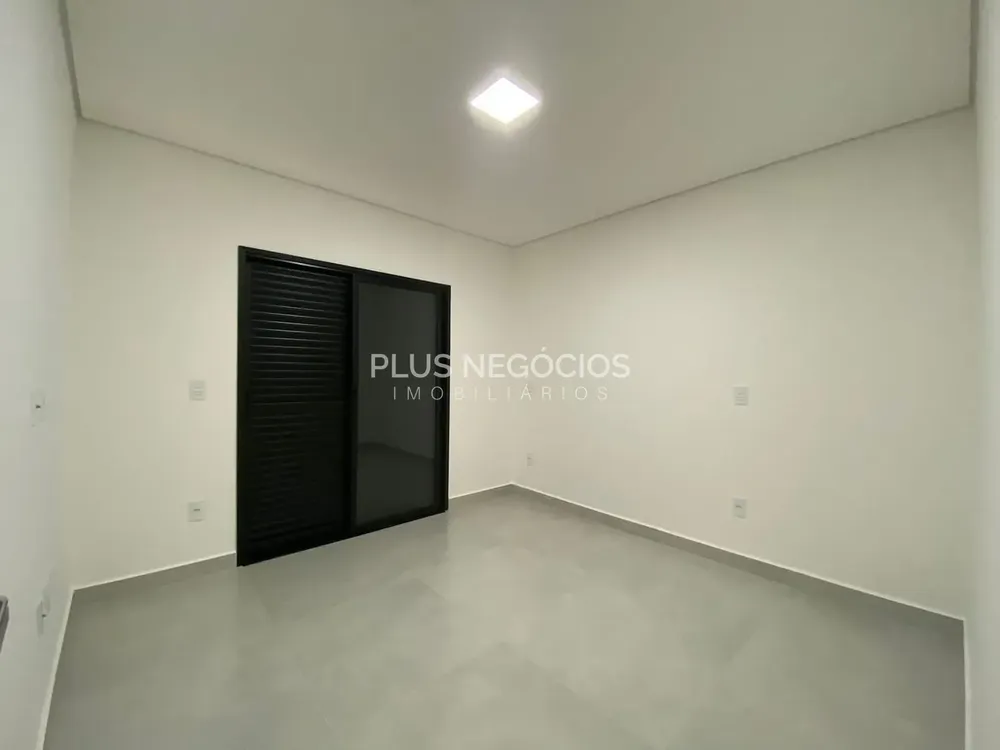 Casa, 3 quartos, 240 m² - Foto 4