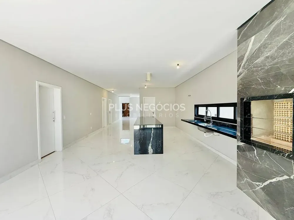 Casa, 3 quartos, 200 m² - Foto 11