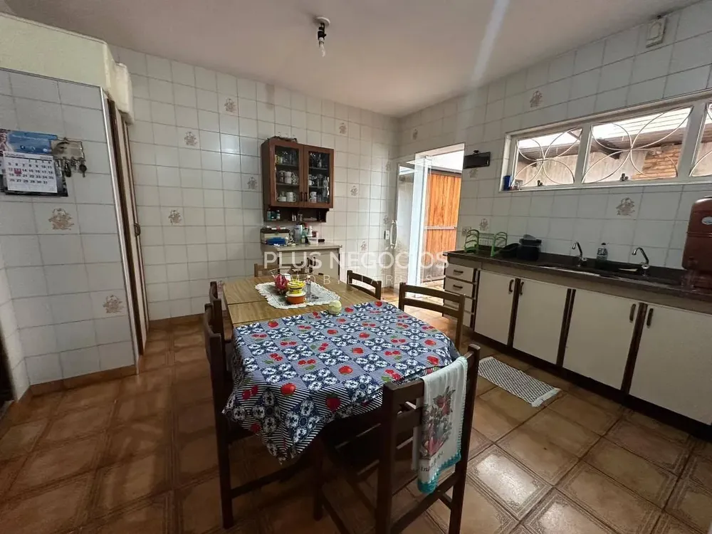 Casa, 3 quartos, 234 m² - Foto 6